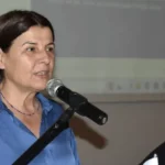 İddia: İzmir Foça Belediye Başkanı Saniye Fıçı AKP’ye geçecek